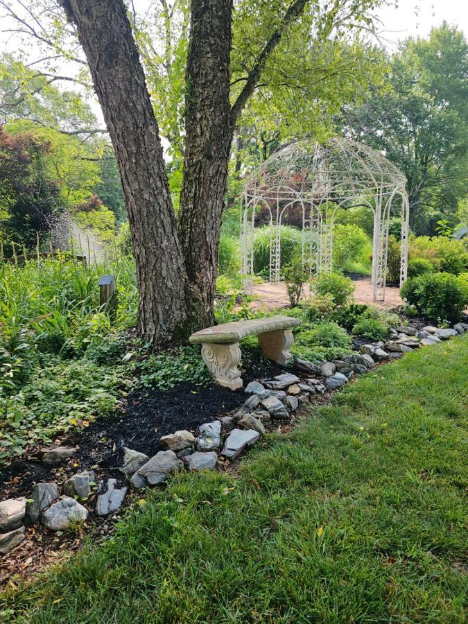 Bed and Breakfast Winridge Manor Madison Heights Екстер'єр фото